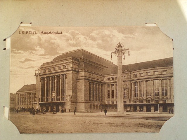 /Germany/DE_Place_1900-1949_LEIPZIG. Hauptbahnhof.jpg